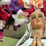 Imagen de la Virgen de Lourdes. Patrón: Juan Millaquén.
